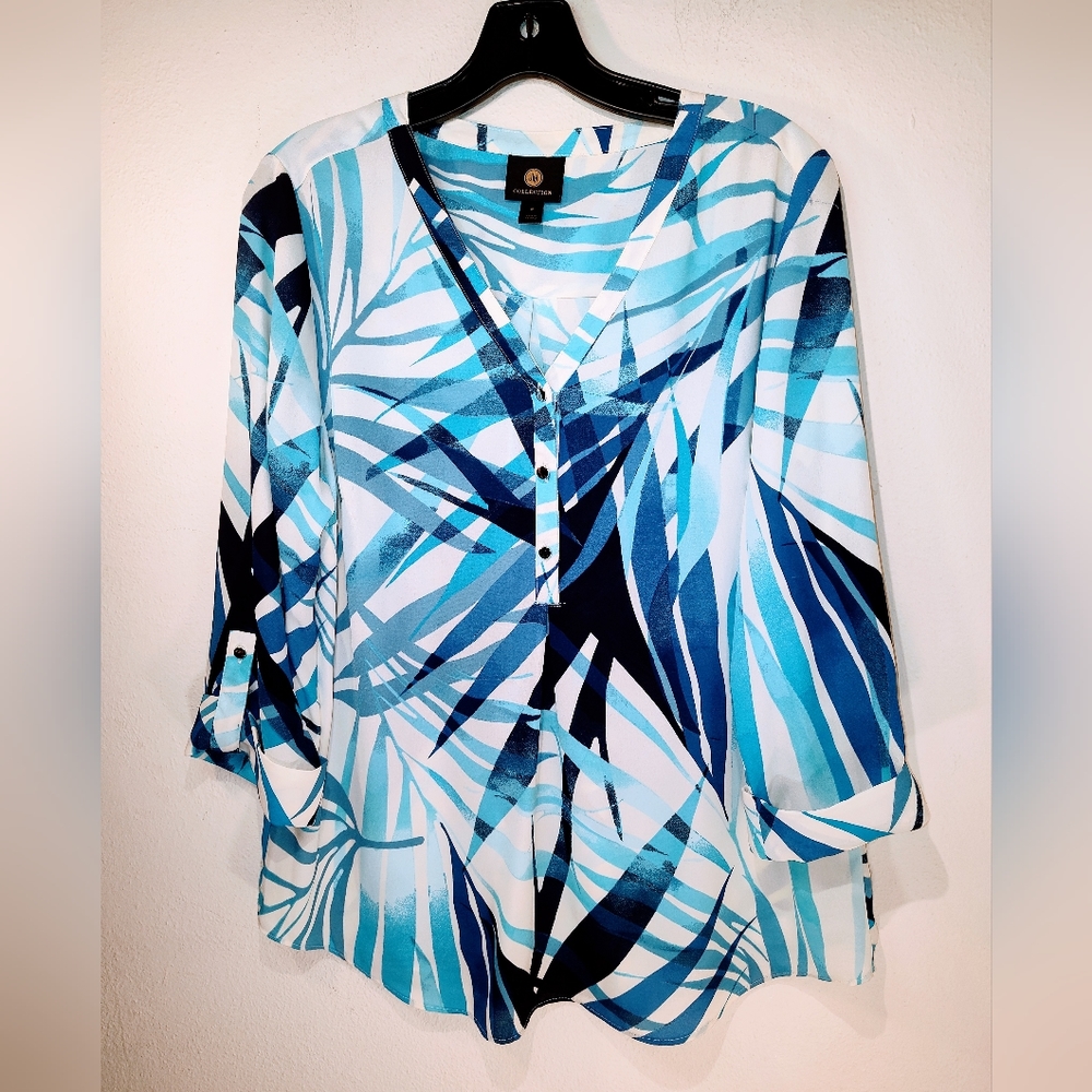 JM Collection Island Breeze Blue V Neck Blouse Size Medium